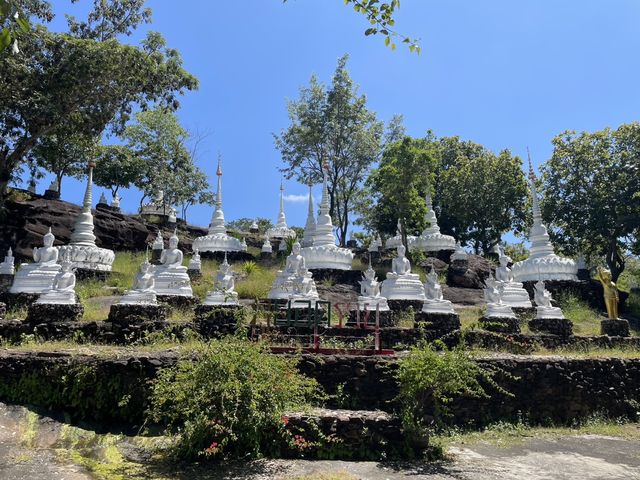 วัดภูยอดรวย : อุบลราชธานี