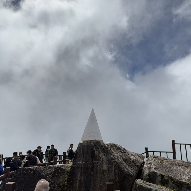 Embracing the Magic of Sapa and Fansipan: A Journey to the Roof of Indochina