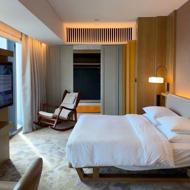 Urban Oasis: My Stylish Stay at Andaz Singapore