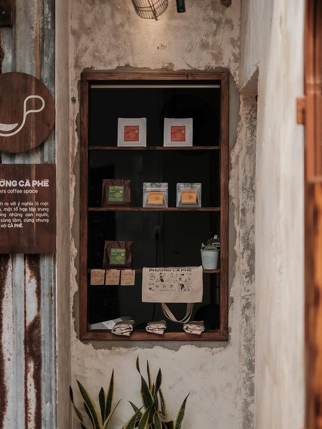 Phuhong Cafe