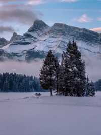 5 incredible sunrise spots within about a 20-minute from Banff