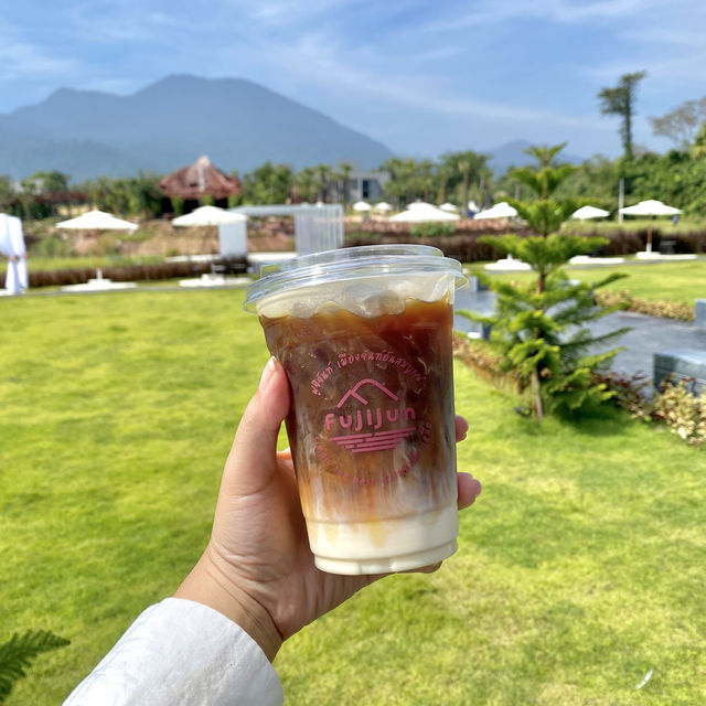 📍FujijuN ฟูจิจันท์ คาเฟ่ & รีสอร์ท
