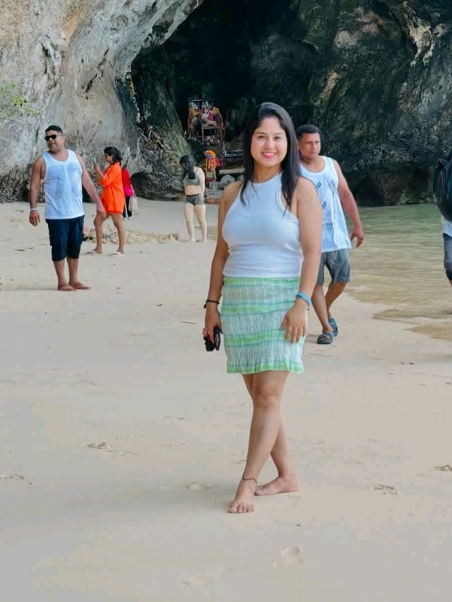 🌴 Paradise Awaits: Enjoy Krabi Island 🌴