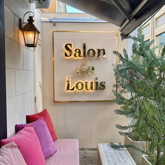 Lovely Tea Time at Salon de Louis