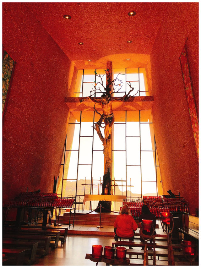 【USA /セドナ】レッドロックの上に佇む神聖な教会＊CHAPEL OF THE HOLY CROSS＊