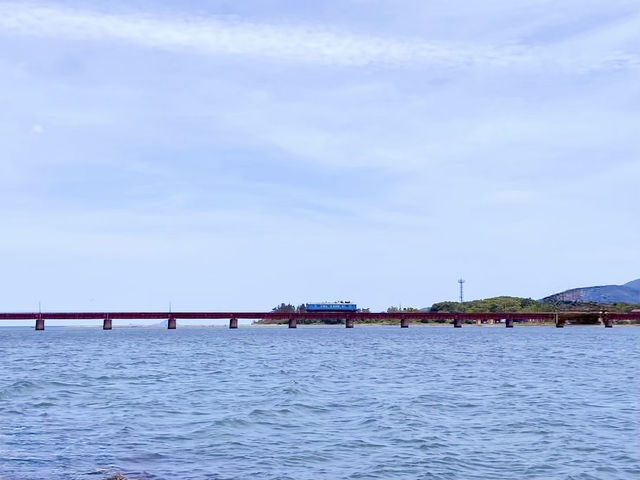 【京都府】海の上を走る列車　in京丹後