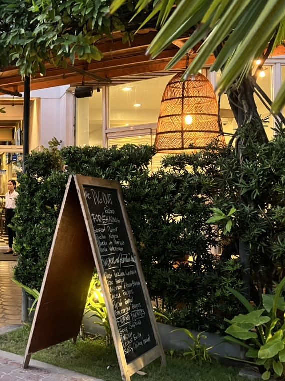 A Memorable Dinner at The Pig Out Bistro, Boracay
