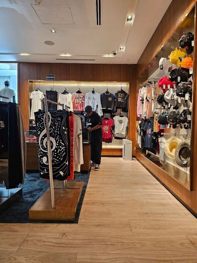 2 Days in Johor Bahru, Hard Rock Shop/Desaru/Teluk Ramunia