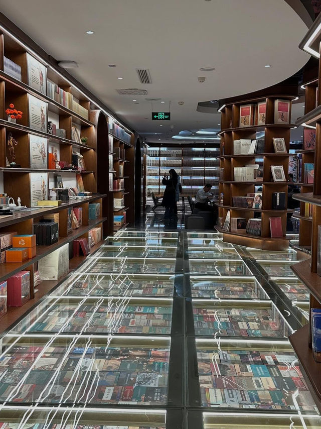 Dunhuang Bookstore: A Cultural Wonderland Dunhuang Bookstore: A Cultural Wonderland