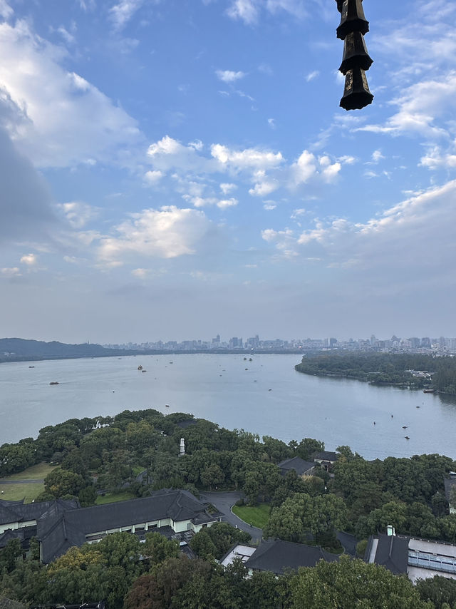 ทะเลสาบซีหู (West Lake) 西湖