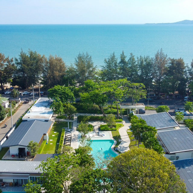 🩵🌴ที่พักติดทะเลระยอง The Season Resort Rayong