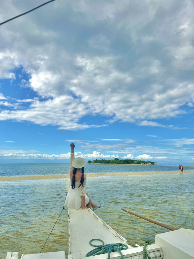 아름다운 바다를 볼 수 있는 세부의 작은 섬🏝️