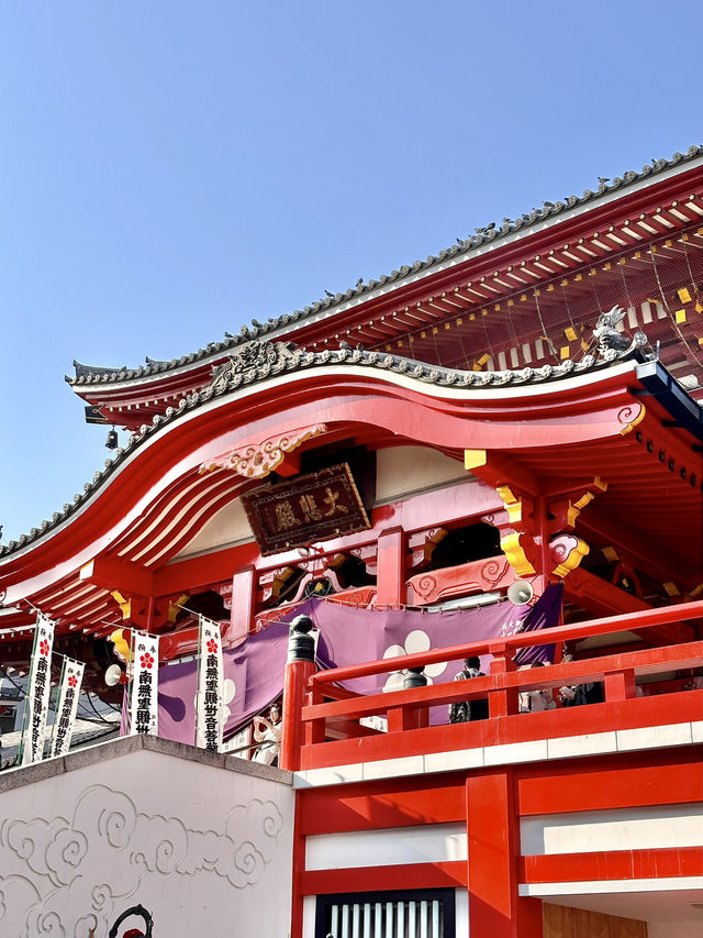 🇯🇵名古屋櫻花配上紅紅的寺廟🌸