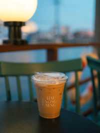 คาเฟ่ลับ ริมน้ำบรรยากาศดี  Hau yong seng cafe'