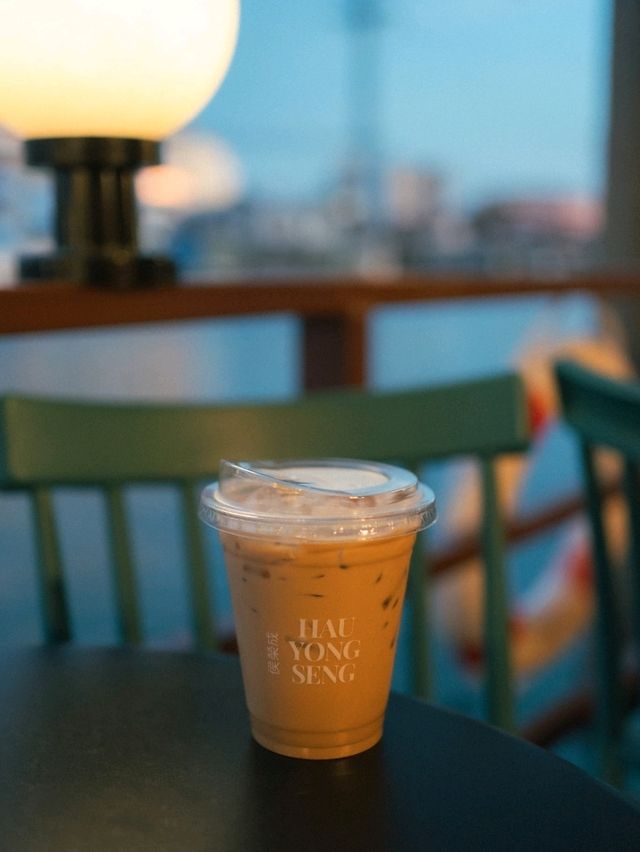 คาเฟ่ลับ ริมน้ำบรรยากาศดี  Hau yong seng cafe'