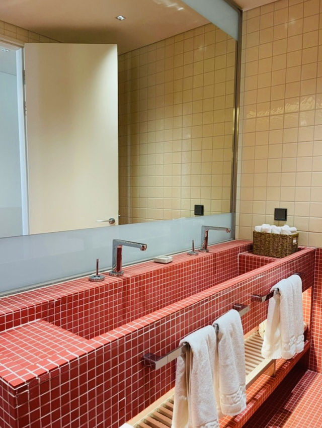 釜山住宿｜住進色彩美學 經典作品 松亭最酷酒店The coolest hotel 韓國最繽紛設計感海景飯店！打卡感、度假感、儀式感一次滿足