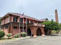Labuan Chimney Museum: Where History Puffs Out Its Secrets 🚂🧱