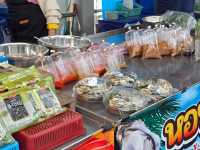 ท่าเทียบเรือประมง ตลาดโบราณ อ่างศิลา