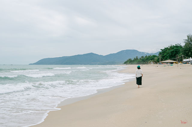 น้ำใส ทะเลสวย หาดขนอม นครศรีธรรมราช 