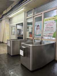  「日本一のモグラ駅」土合駅—486段の階段を下る非日常の体験