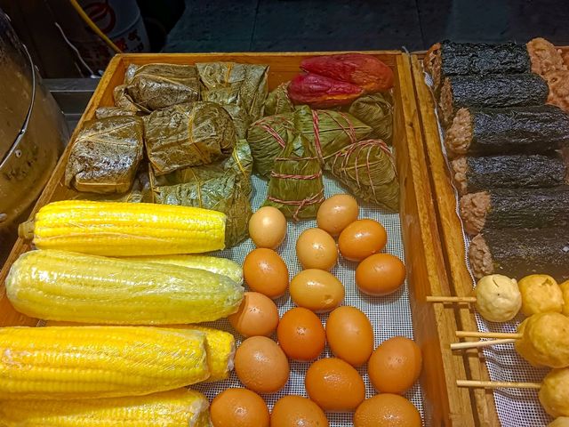 ตลาดเช้าย่าน Caihong Bridge