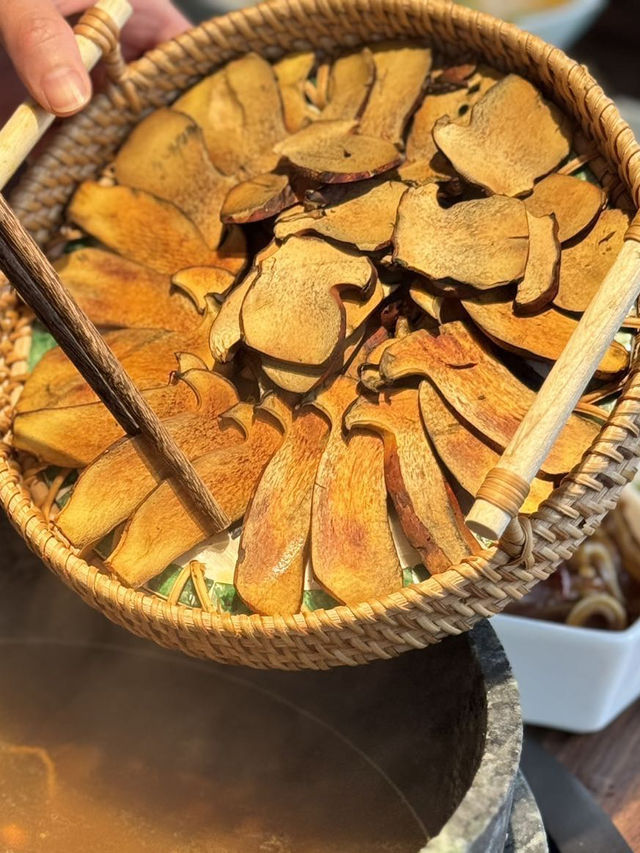 🔥沙田美食新地標！深圳排隊王「蘑界」野生菌火鍋登陸香港🇭🇰非遺石鍋打造高原野生菌天花板‼️