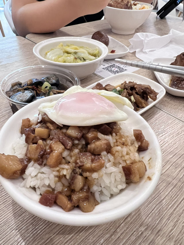 五十年手藝 👍🏻弘記肉燥飯舖
