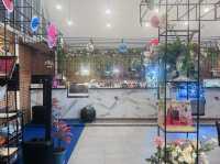 ดาหลา คาเฟ่ แอนด์ รีสอร์ท – คาเฟ่กลางสวนยาง 