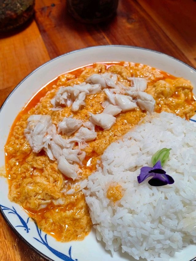 ร้านกระเทียม ไข่ข้นปูก้อนเชียงราย สุดฉ่ำ