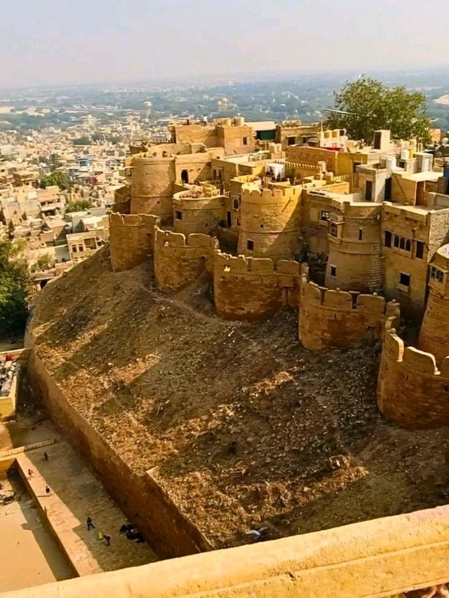 Title: "The Living Fort of Gold: Unveiling the Magic of Jaisalmer Fort"