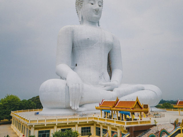 วัดม่วง พระพุทธมหานวมินทร์ศากยมุนีศรีวิเศษชัยชาญ