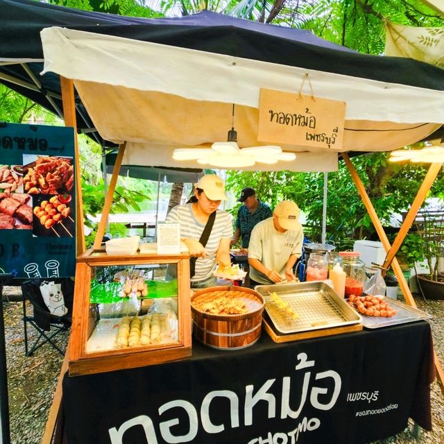 COCO MARKET - ตลาดทำเพราะชอบ