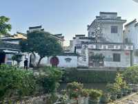 Relaxing one day side trip to ancient villages around Huangshan. 