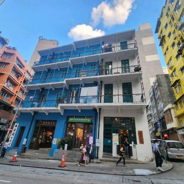 藍屋建築群（Blue House Cluster）