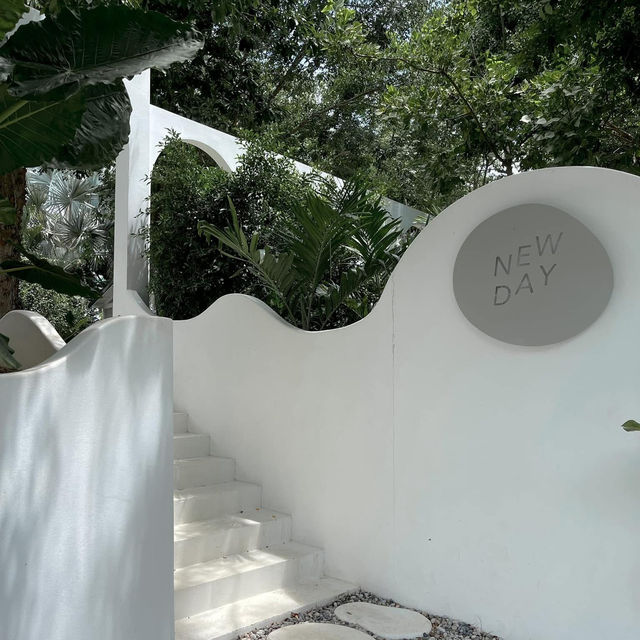 New Day Cafe Bakery Space อ่างทอง
