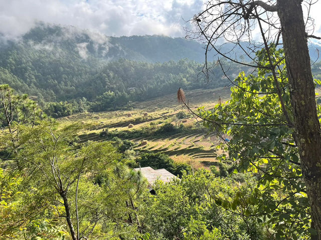 Khamsum Yulley Namgyal Chorten – A Hike With a View That Stays With You