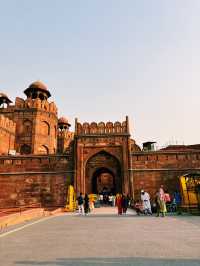 🏰🔥【インドの歴史を感じる真紅の要塞】 ラール・キラー（Red Fort）｜デリー