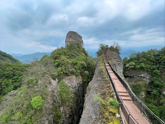 That Jaw-Dropping Cliffside Walk