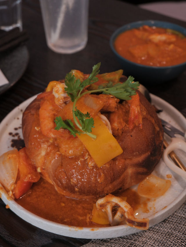 放假就去食海鮮農夫包