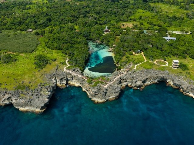 What do you see in the lagoon?