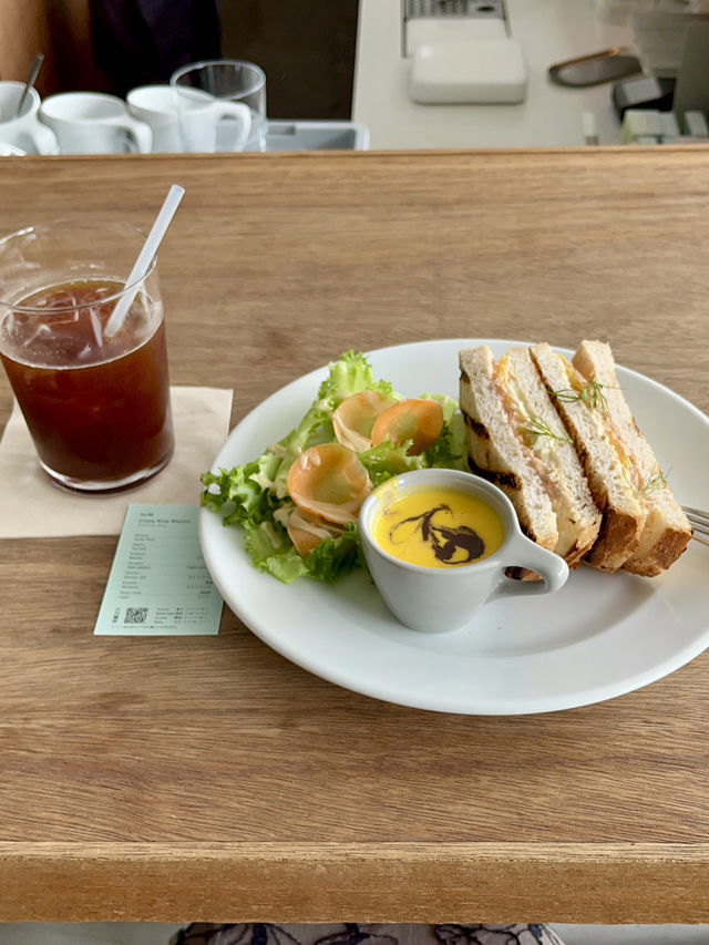 ☕【東京 桜新町】炭焼きトーストと自家焙煎コーヒーで始まる、至福の朝時間🌞🍞 
