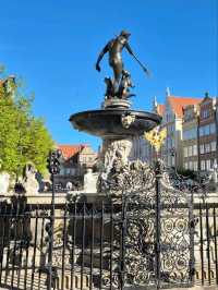 🌍✨ Europe :Gdańsk on a Budget – Poland’s Coastal Charmer! ✨🌍