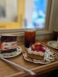 나만 알고싶은 1등 감성카페 , 케이크 맛집 ' 앨리스 케이커리 일산 ' 🎂