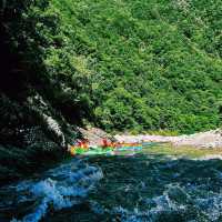 中國陝西秦岭峽谷漂流遊玩攻略，適合夏天遊玩打卡