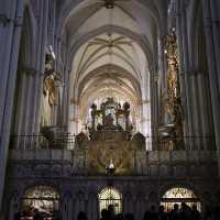 톨레도 대성당(Toledo Cathedral) 후기 – 고딕의 정수, 스페인 종교미술의 보루 