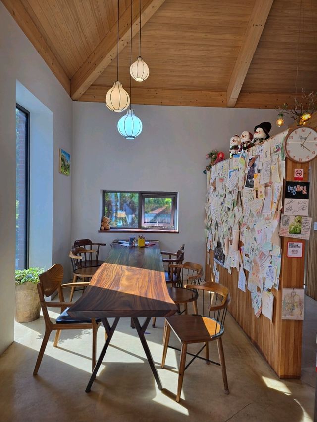 유럽감성 가득한 초록숲속 정원카페🏡
