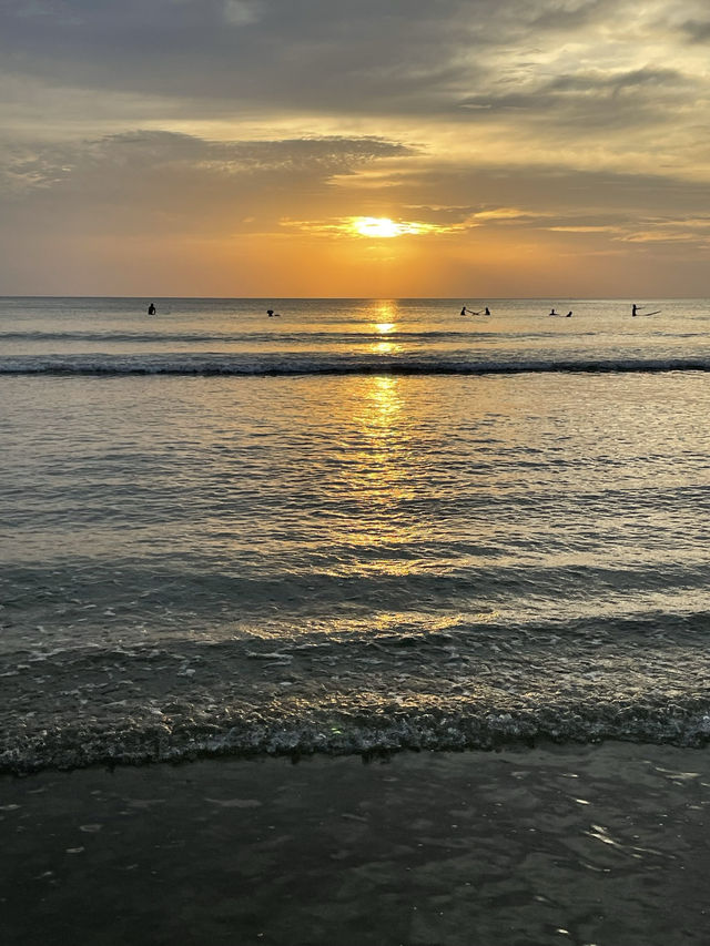 Memories Beach Surfing – จุดเล่นเซิร์ฟสุดชิลของเขา