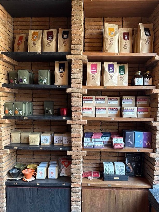 Akha Ama Coffee