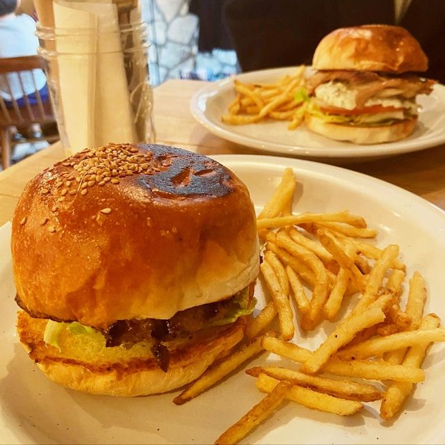 L.A.GARAGE3 Cafe