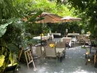 Baan Puen บ้านเพื่อน คาเฟ่ 🌻🎨🍵